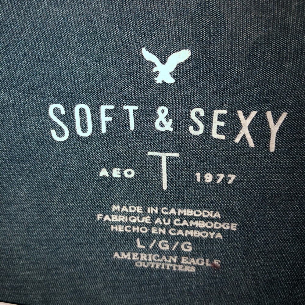 Fitted tee - Picture 2 of 3